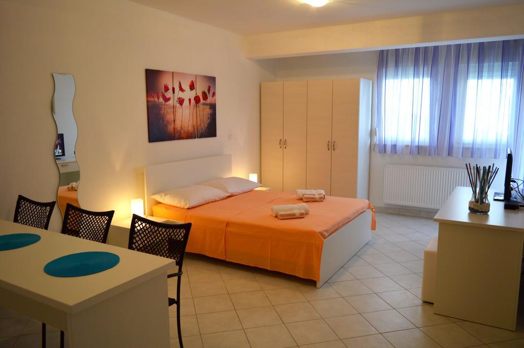 Permarinus Apartments Podstrana Chambre photo
